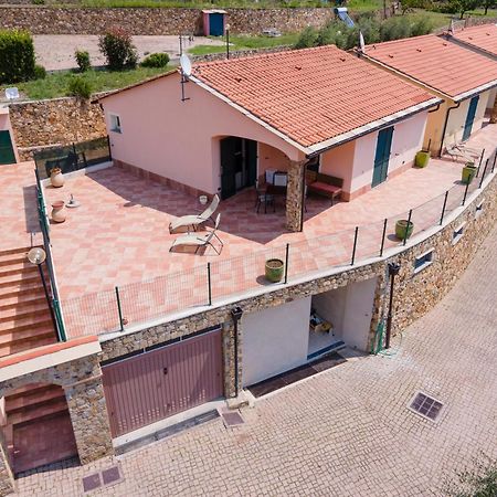 Residence Villa Il Casale - Appartamenti Wellness E Piscina Riscaldata Tovo San Giacomo 外观 照片