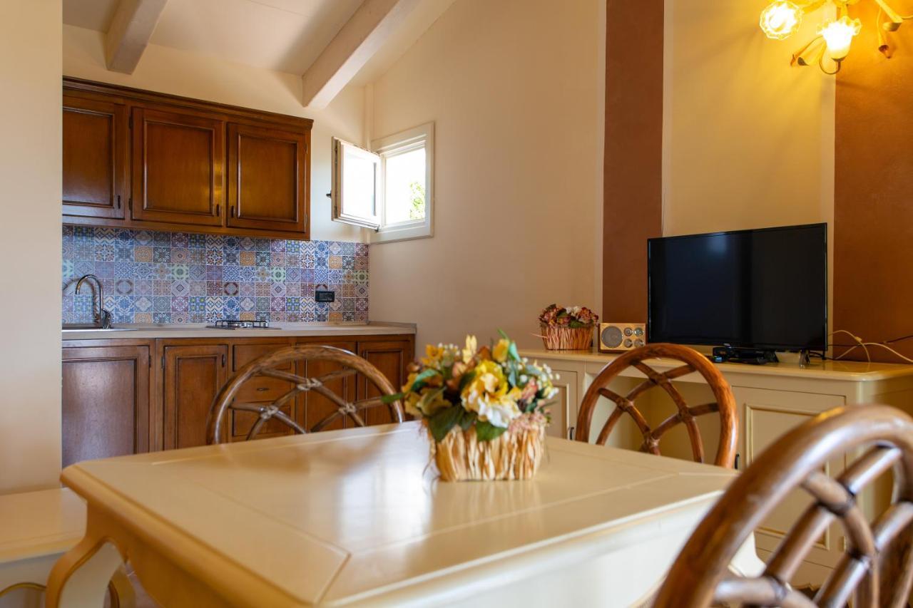 Residence Villa Il Casale - Appartamenti Wellness E Piscina Riscaldata Tovo San Giacomo 外观 照片