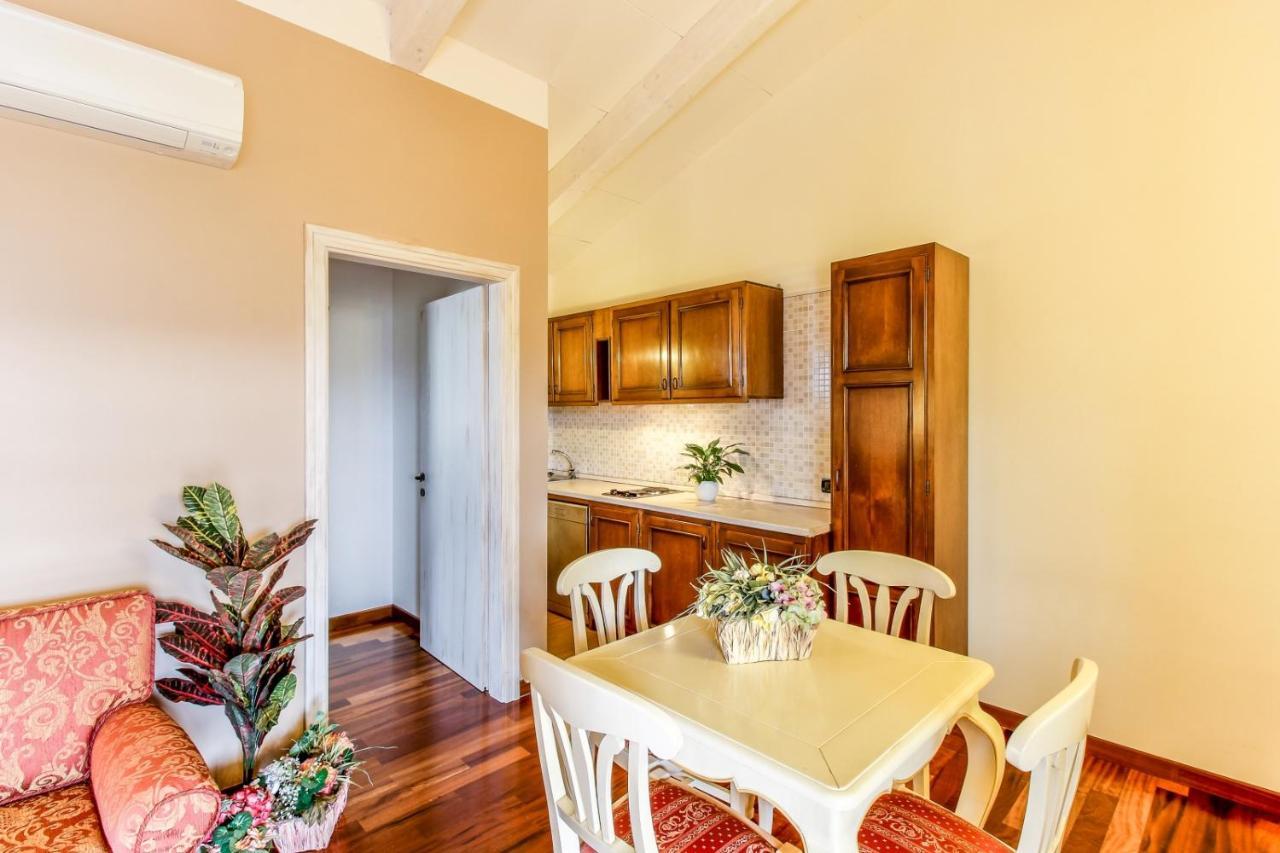 Residence Villa Il Casale - Appartamenti Wellness E Piscina Riscaldata Tovo San Giacomo 外观 照片