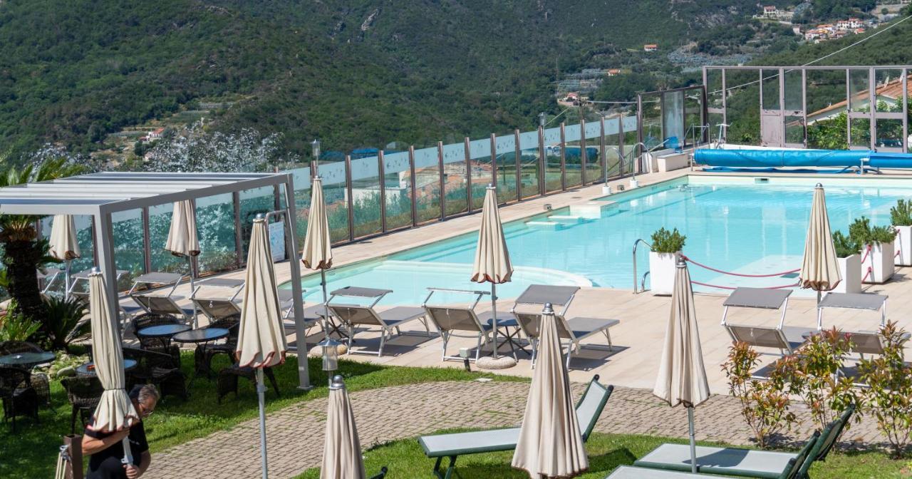 Residence Villa Il Casale - Appartamenti Wellness E Piscina Riscaldata Tovo San Giacomo 外观 照片