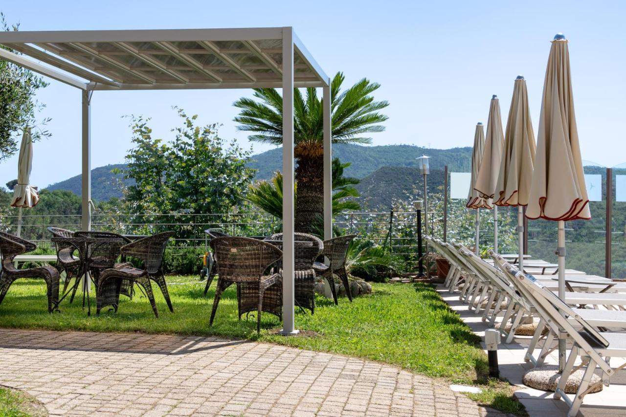 Residence Villa Il Casale - Appartamenti Wellness E Piscina Riscaldata Tovo San Giacomo 外观 照片