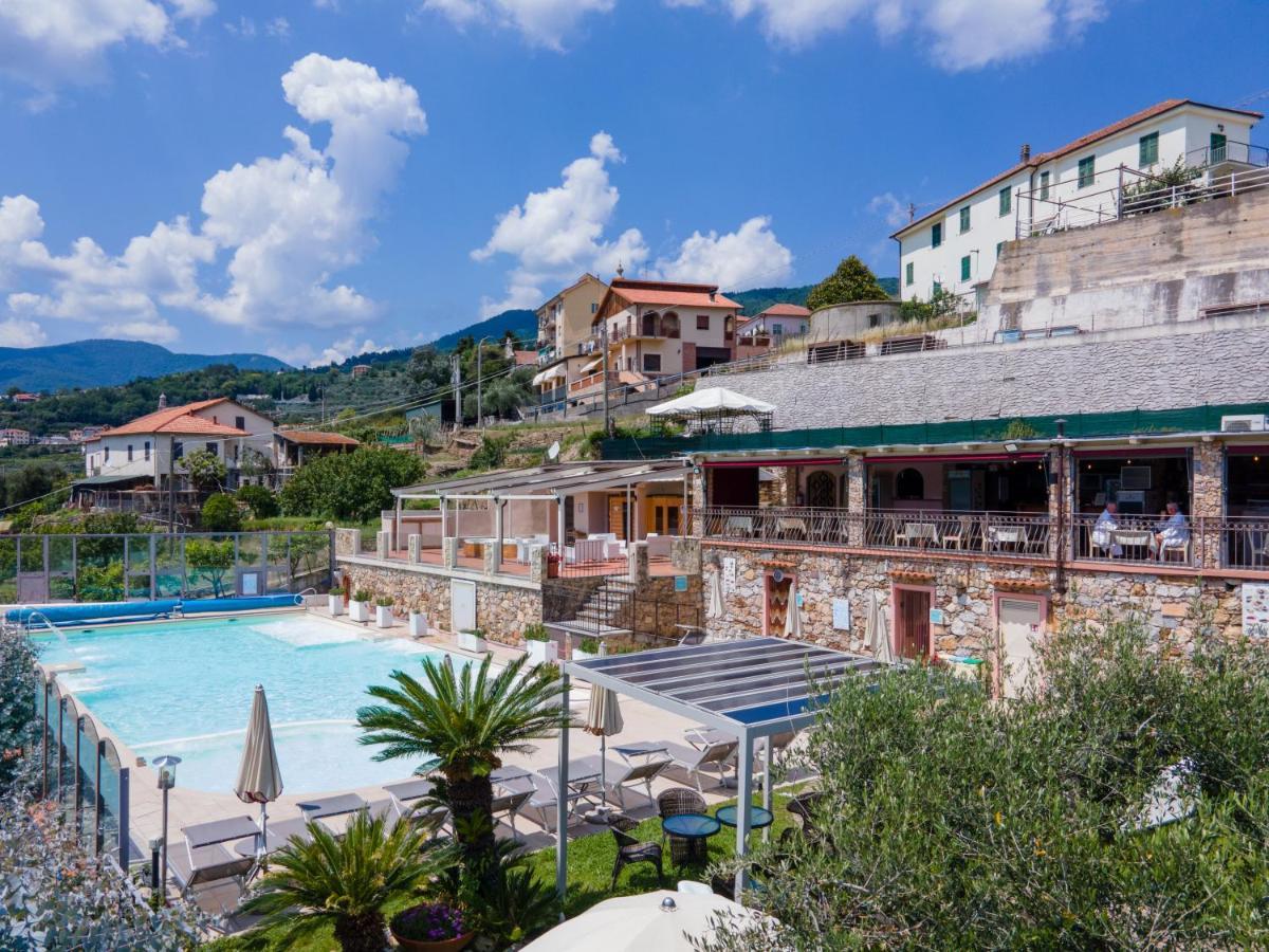 Residence Villa Il Casale - Appartamenti Wellness E Piscina Riscaldata Tovo San Giacomo 外观 照片