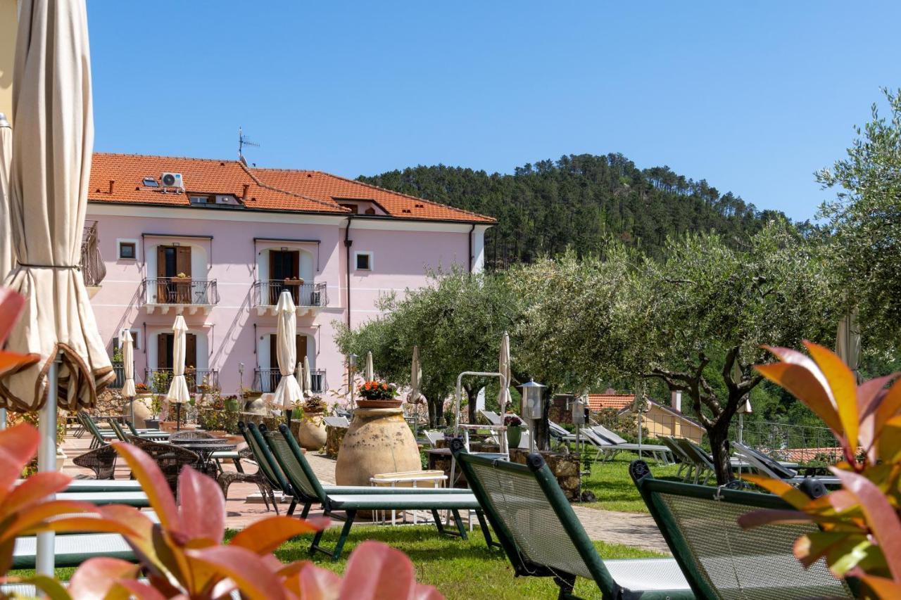 Residence Villa Il Casale - Appartamenti Wellness E Piscina Riscaldata Tovo San Giacomo 外观 照片