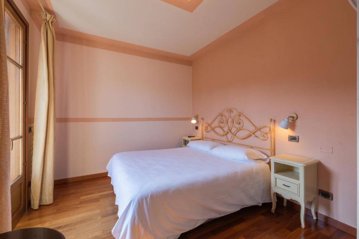 Residence Villa Il Casale - Appartamenti Wellness E Piscina Riscaldata Tovo San Giacomo 外观 照片