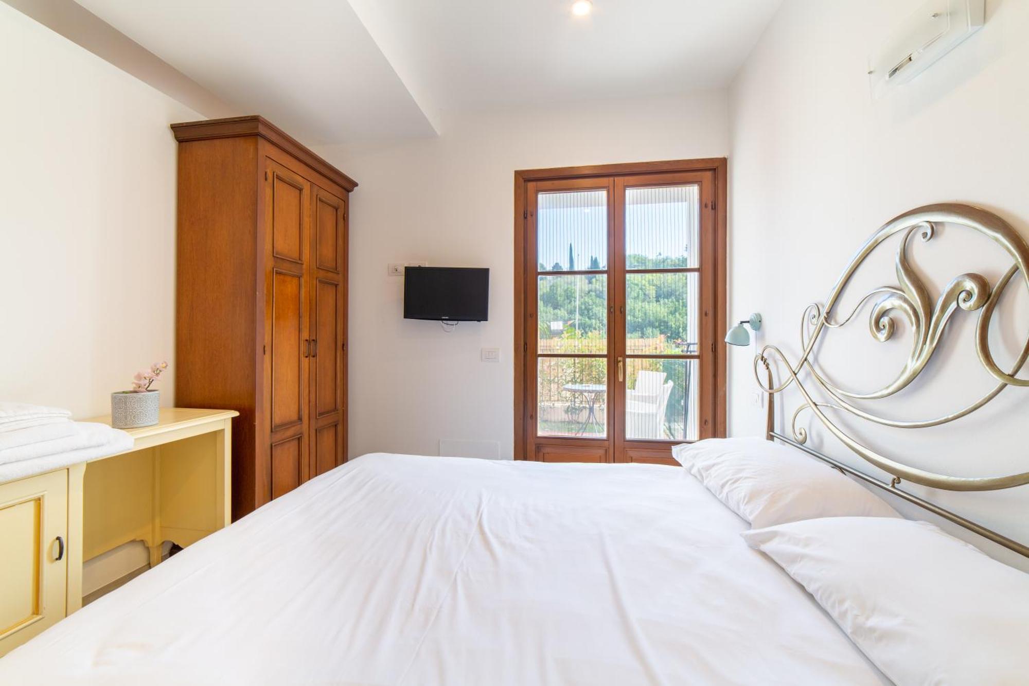 Residence Villa Il Casale - Appartamenti Wellness E Piscina Riscaldata Tovo San Giacomo 外观 照片
