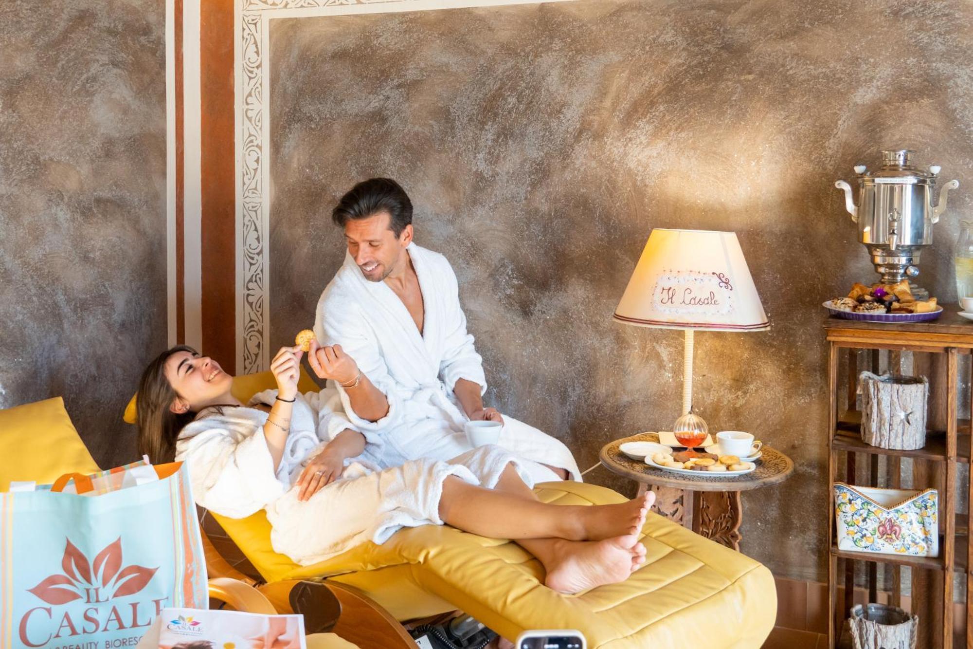 Residence Villa Il Casale - Appartamenti Wellness E Piscina Riscaldata Tovo San Giacomo 外观 照片