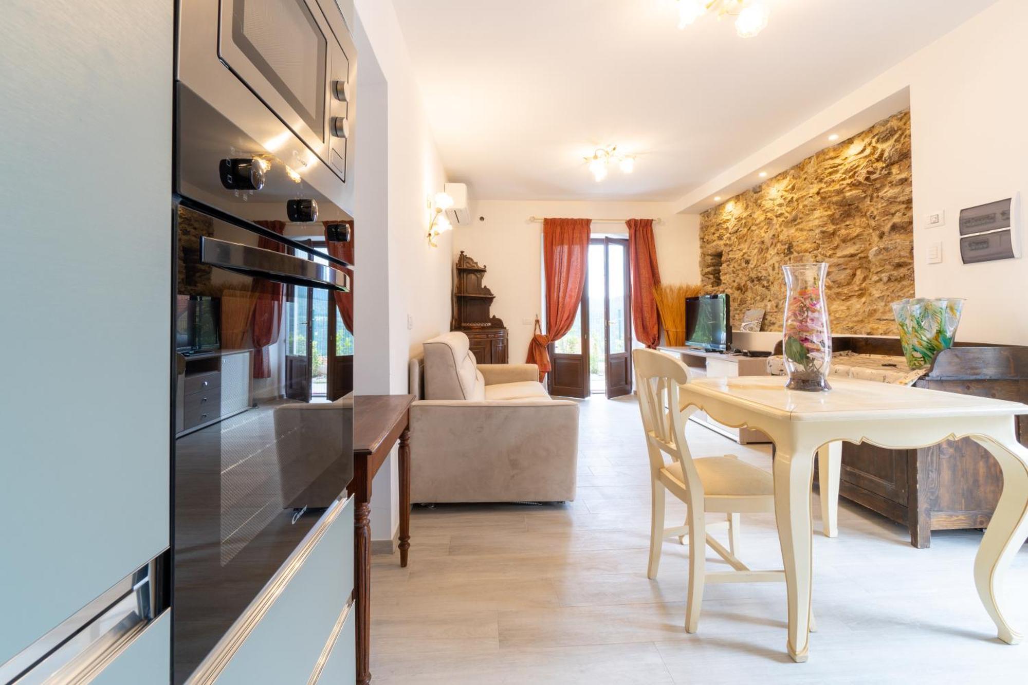 Residence Villa Il Casale - Appartamenti Wellness E Piscina Riscaldata Tovo San Giacomo 外观 照片